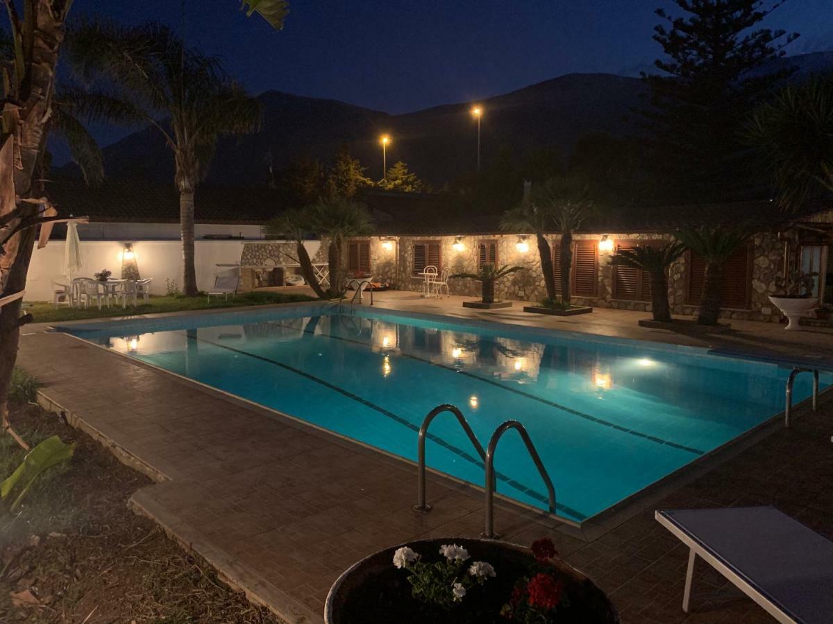 Casa Vacanze Villa Grace Villagrazia Di Carini Екстер'єр фото